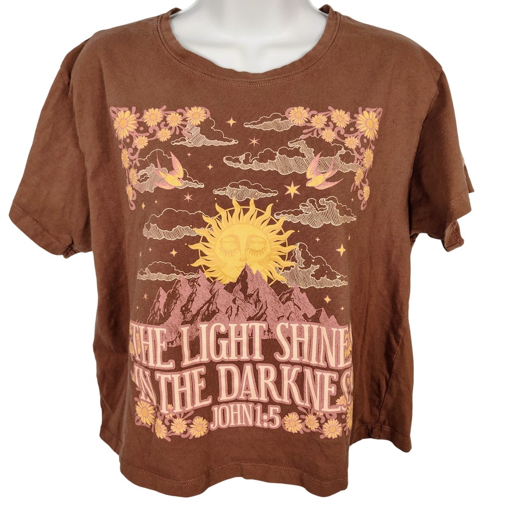 Sweet Lilac John 1:5 The Light Shines In The Darkness Brown Graphic Tee Large
